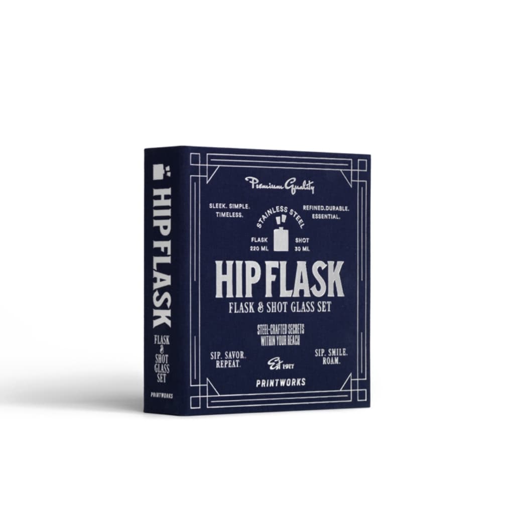 Essentials boek met heupflacon en shotglaasjes