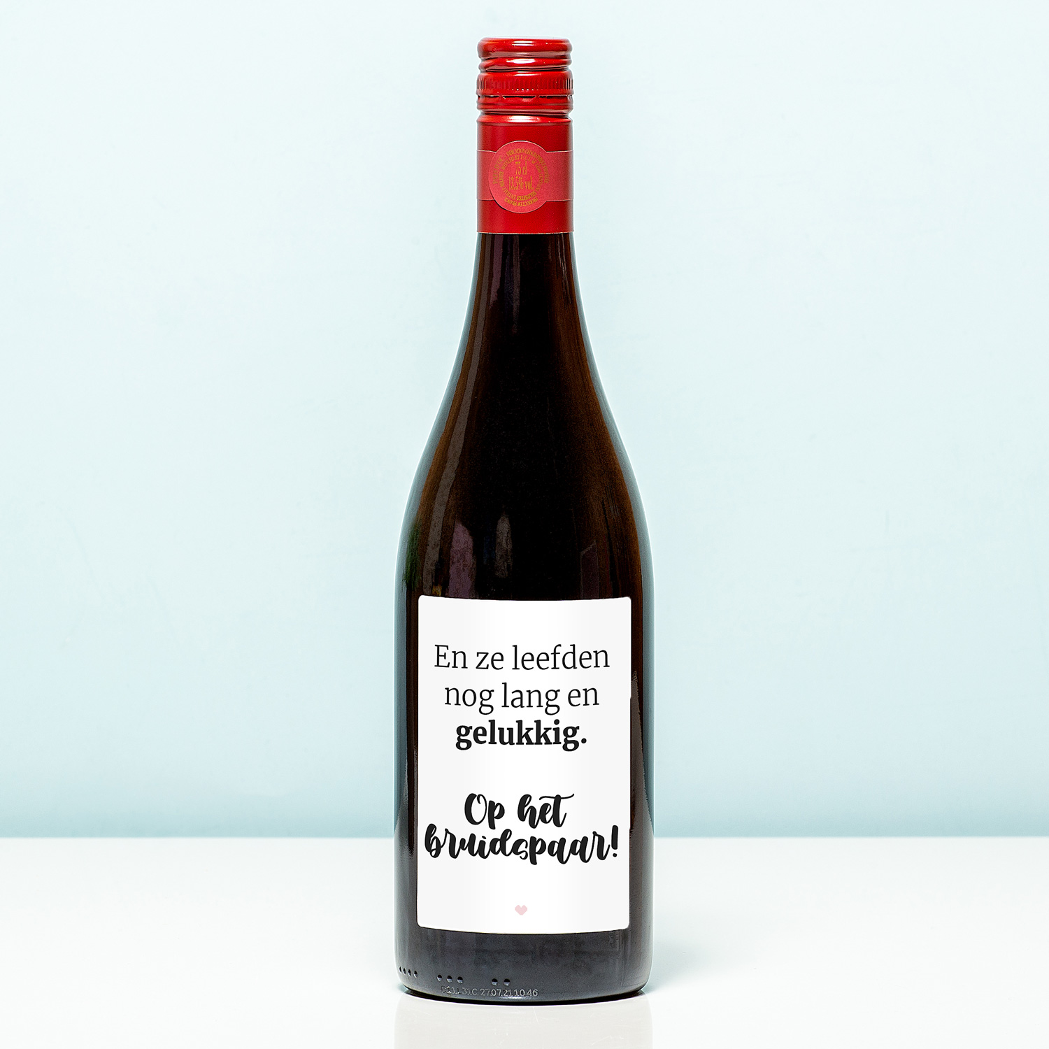 Wijnfles Op Het Bruidspaar - Rood (Merlot)