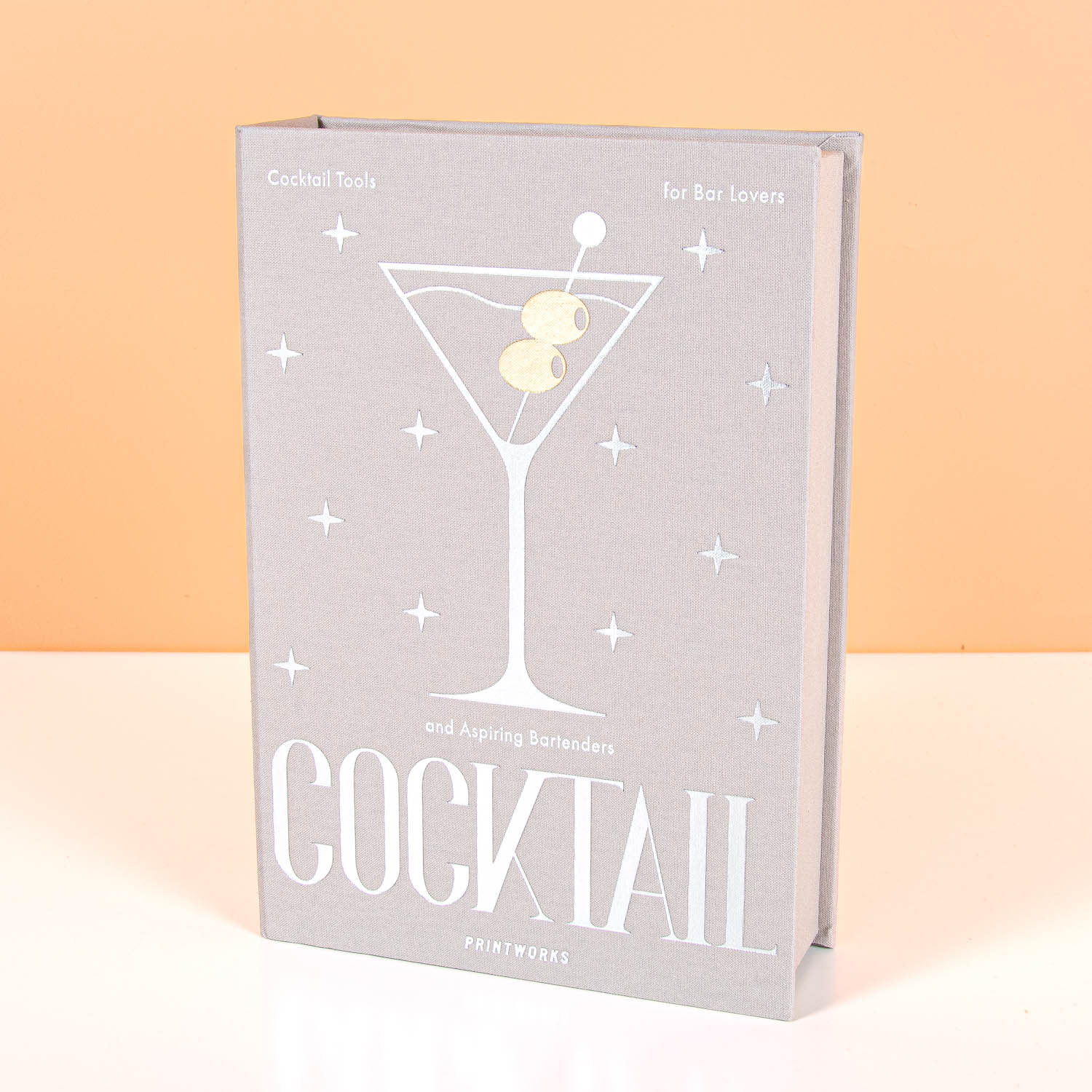 Essentials boek met cocktail tools