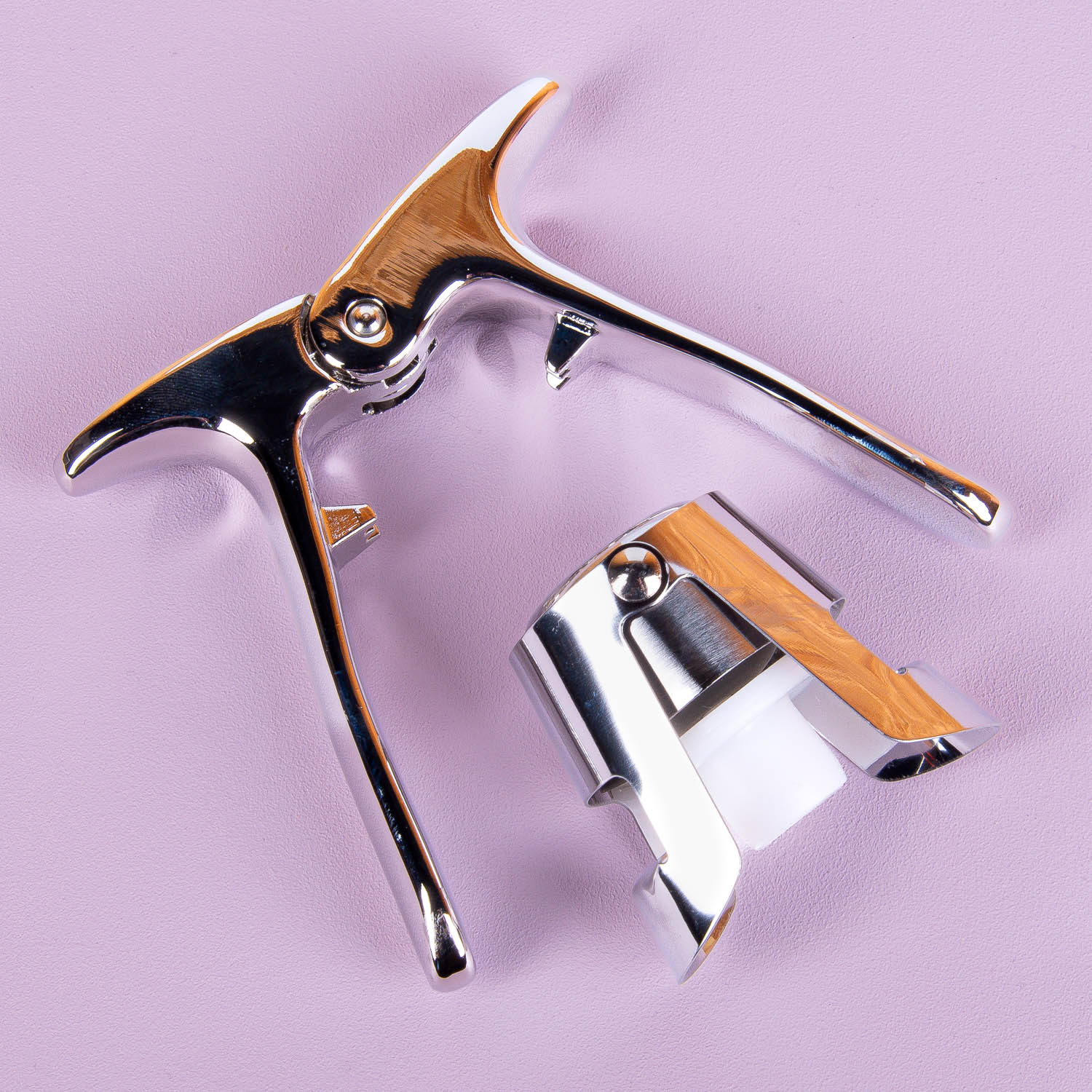 Essentials boek met champagne tools