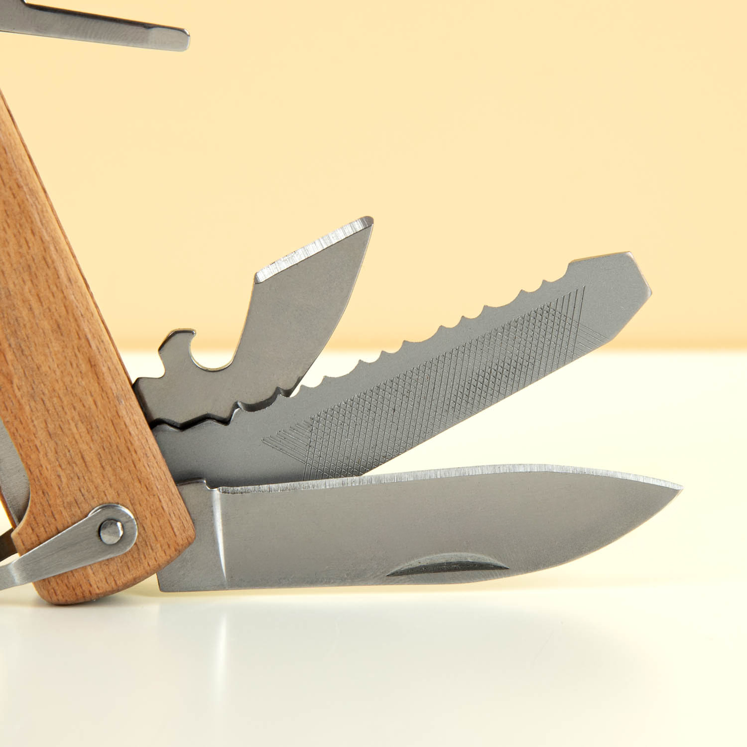 Mini bijl multitool