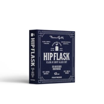 Essentials boek met heupflacon en shotglaasjes